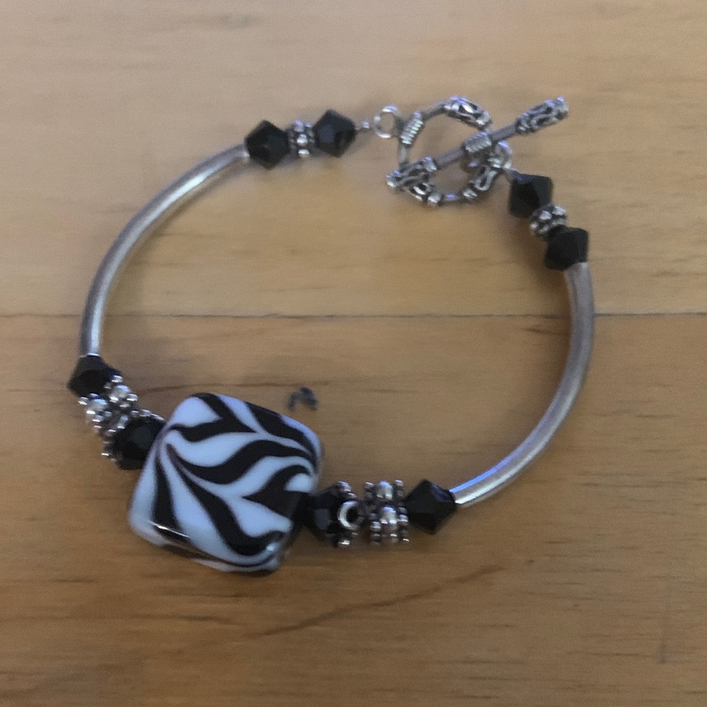 Elegant Black and White Bracelet
